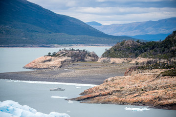 晒小奶猫朋友圈文案搞笑集合四十条